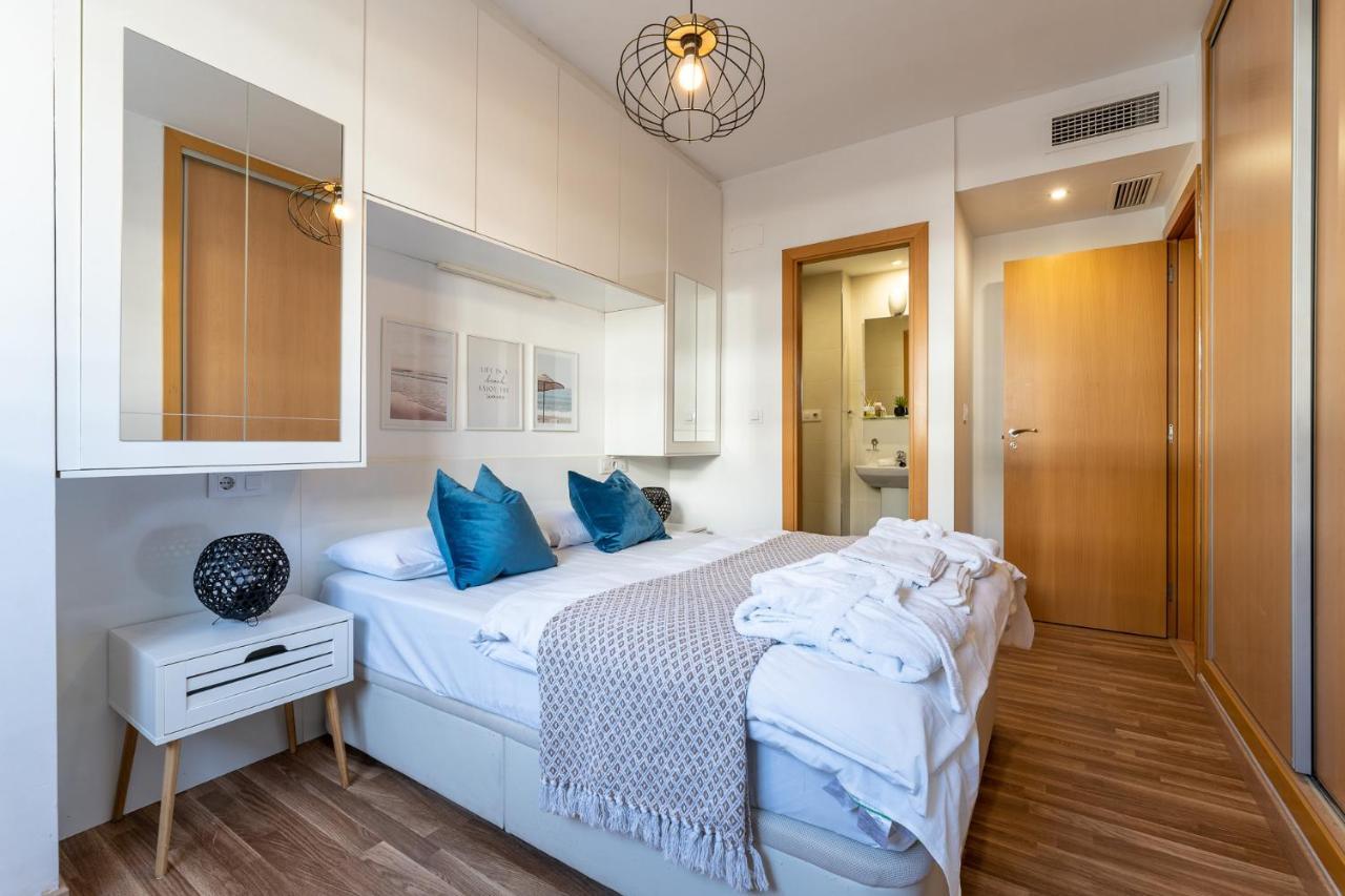 Spacious 2Bed Family Apartment In Puerto Marina Benalmadena Exterior photo